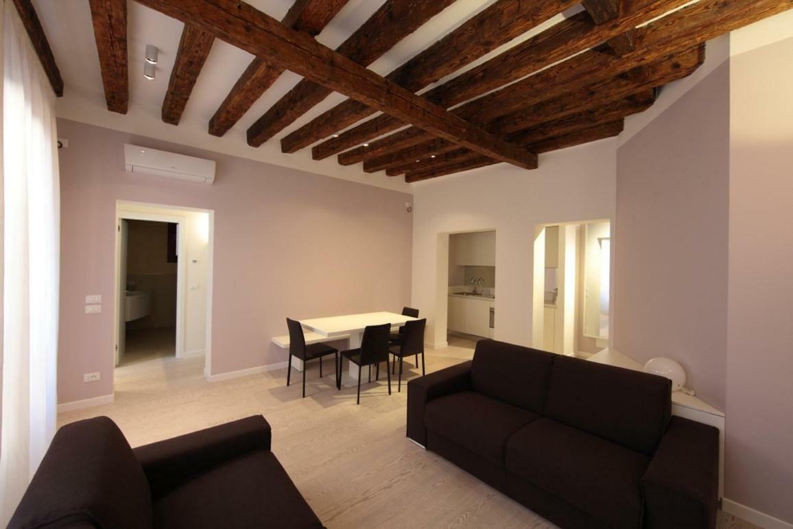 San Marco White Apartment Венеція Екстер'єр фото